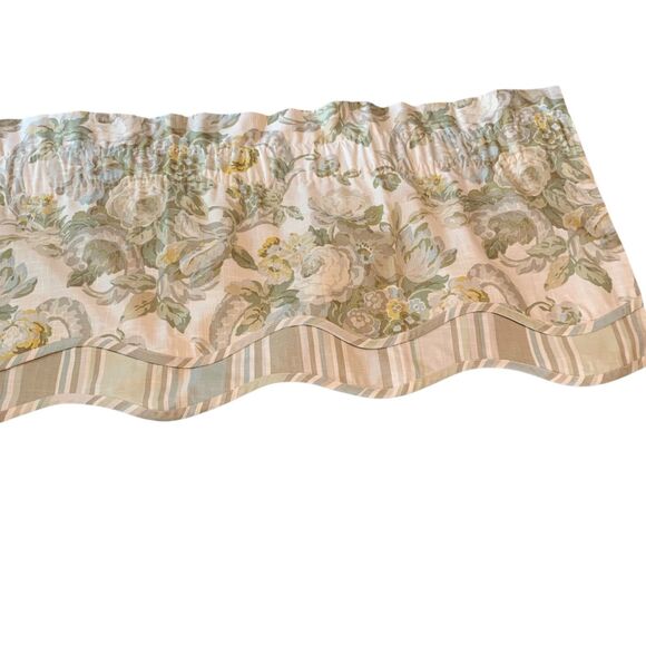Waverly Spring Bling Scalloped Valance Lot of 2 Window Treatment Farmhouse - Picture 3 of 9